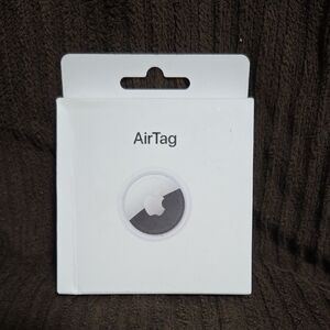 Apple AirTag in White Packaging